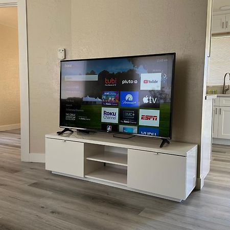 Entire Lovely 3-Bedroom Home W Yard, Parking Chula Vista Exteriör bild