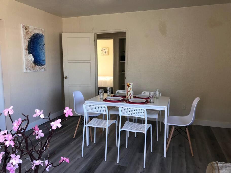 Entire Lovely 3-Bedroom Home W Yard, Parking Chula Vista Exteriör bild
